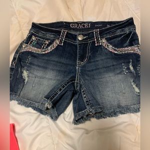 Grace in LA shorts